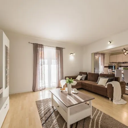 House Alen Privlaka (Zadar)